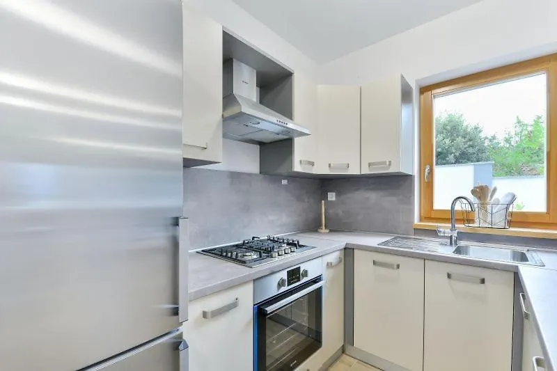 Villa With Pool, 50 M From The Sandy Beach - Id 2209 By Traveler Tourist Agency Krk Затон 0*,