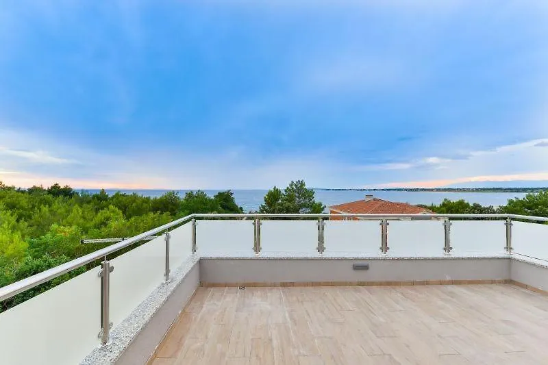 Villa With Pool, 50 M From The Sandy Beach - Id 2209 By Traveler Tourist Agency Krk Затон 0*,  Хорватия