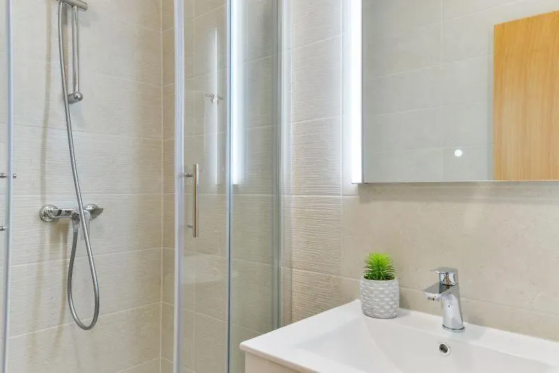 Villa With Pool, 50 M From The Sandy Beach - Id 2209 By Traveler Tourist Agency Krk Затон 0*,